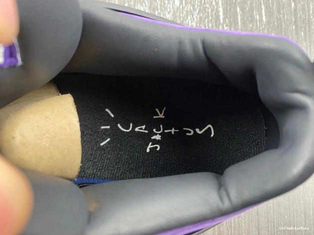 Travis Suede Jordan Purple Air 4 Scott x 1107